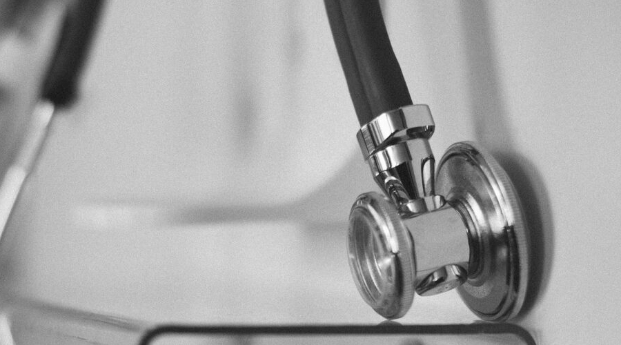 Clicca per accedere all'articolo Comunicazione svolgimento attività sanitaria: ulteriore proroga dei termini. Disponibile il modulo aggiornato